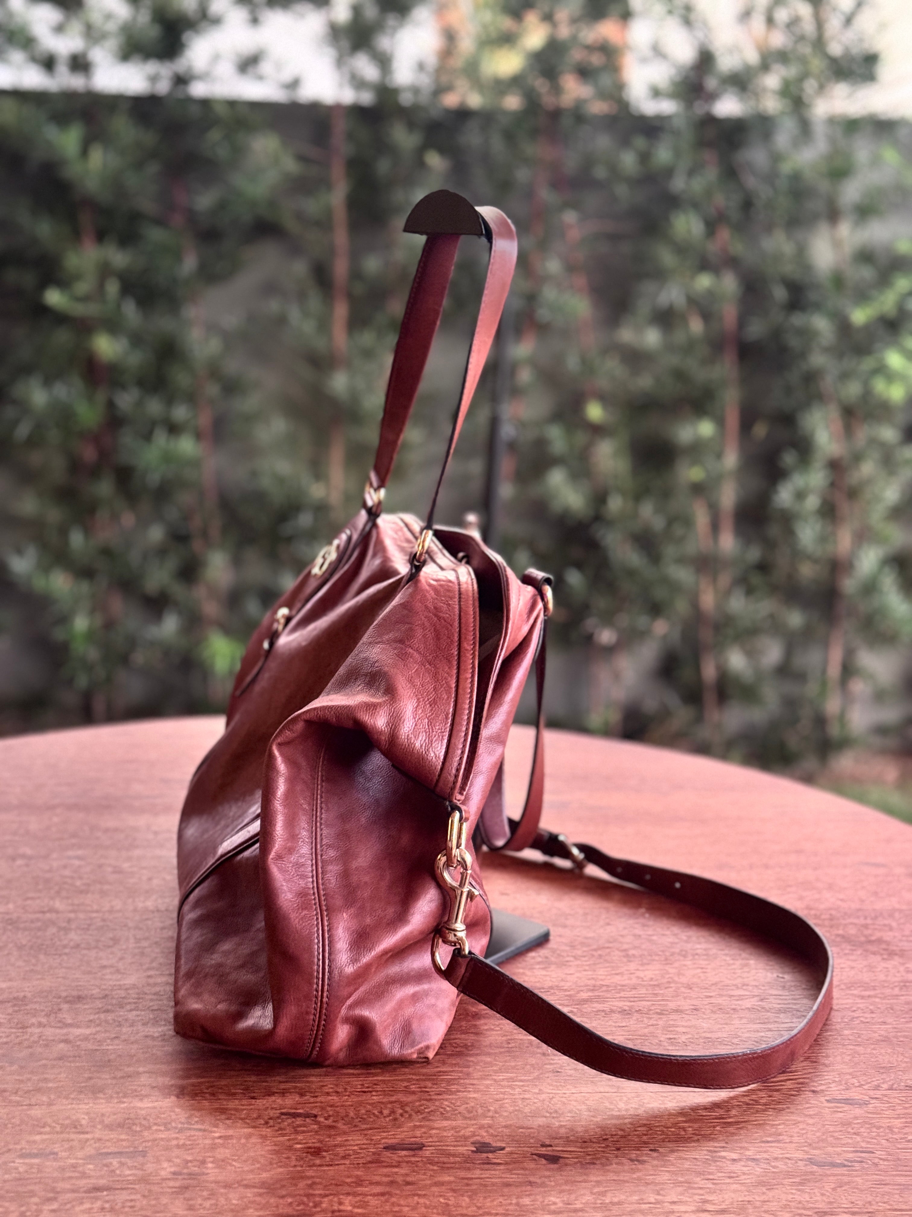 Gucci 2-way Interlock