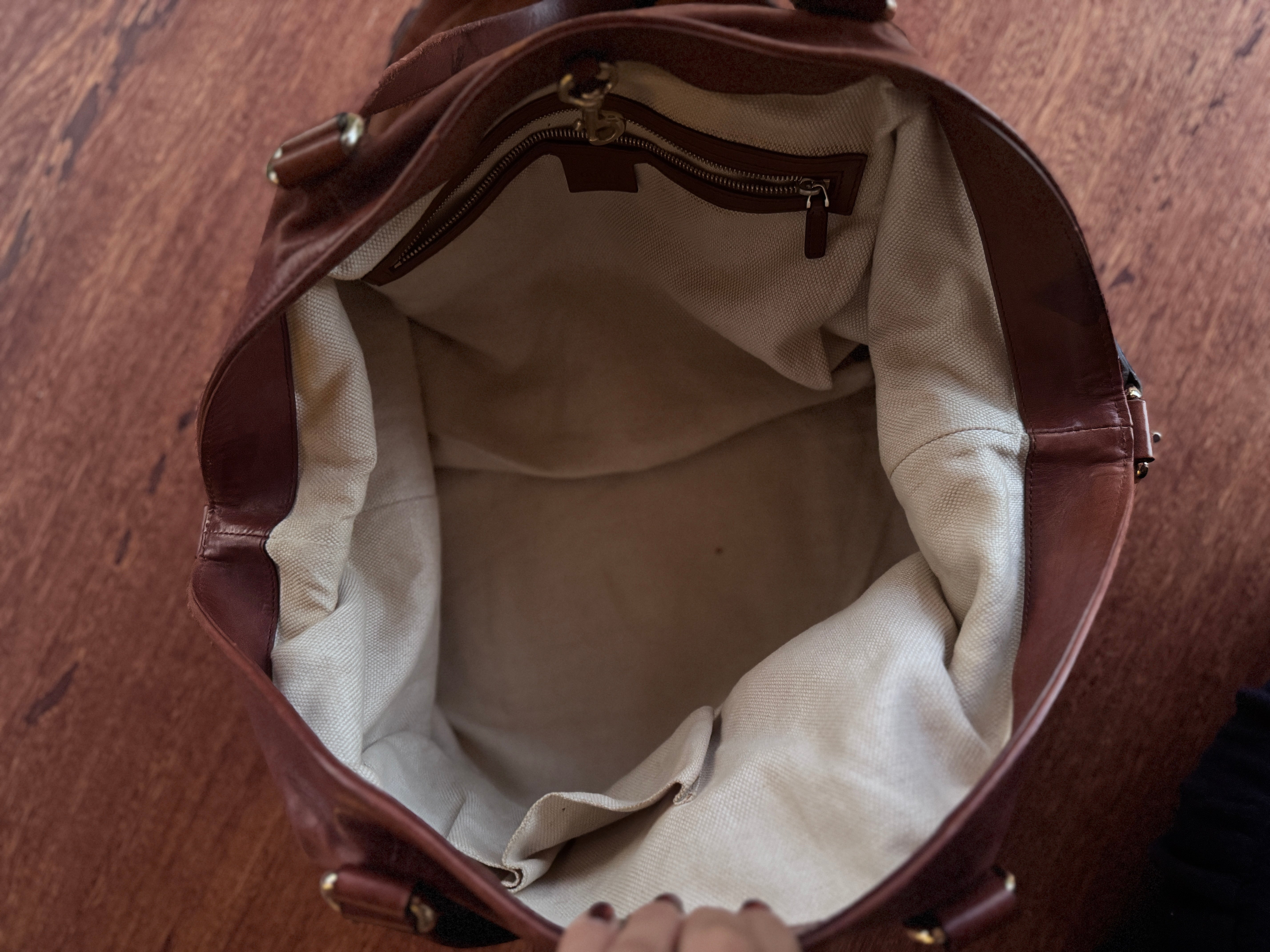 Gucci 2-way Interlock