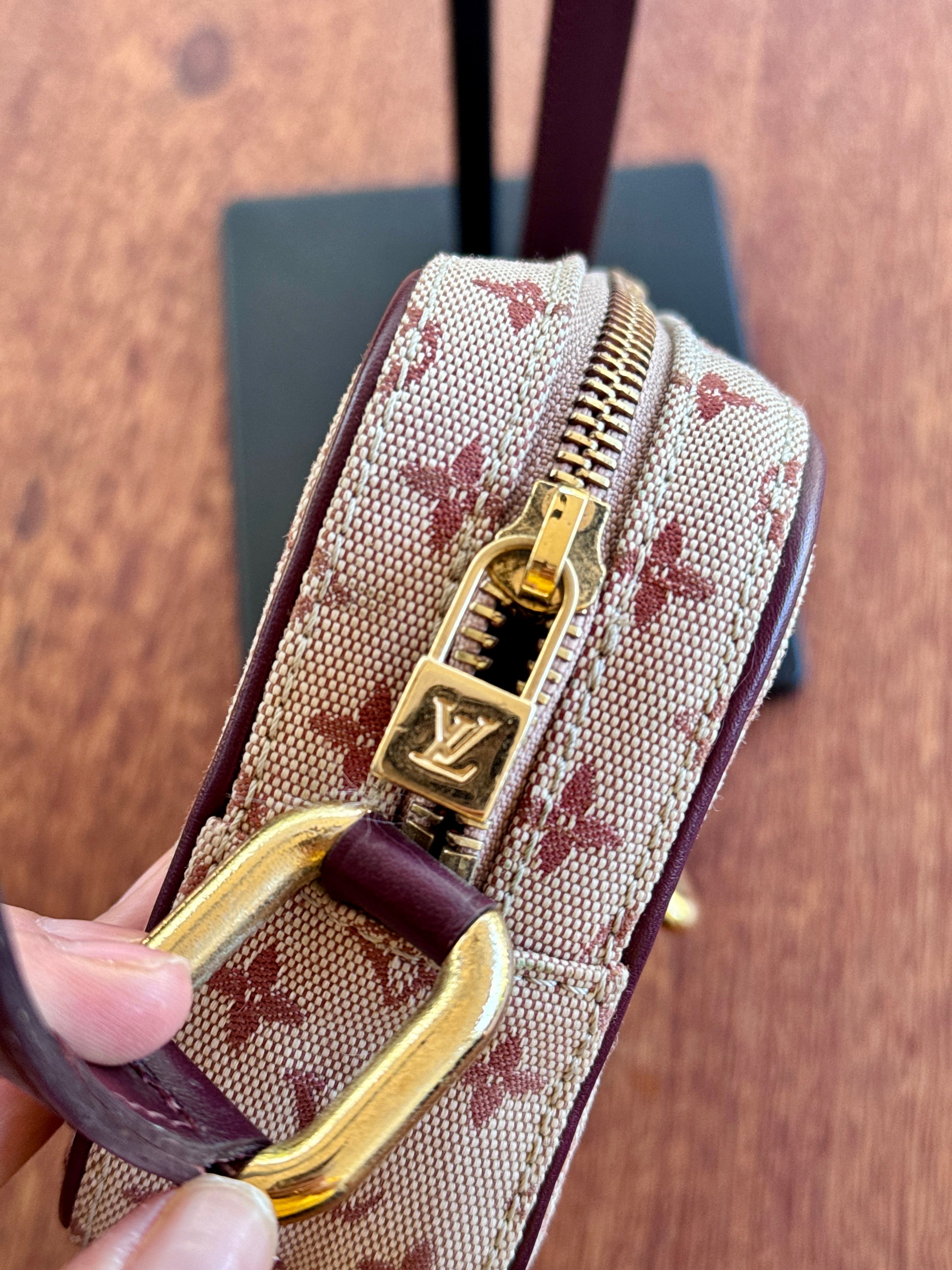 Louis Vuitton Juliette Mini Lin